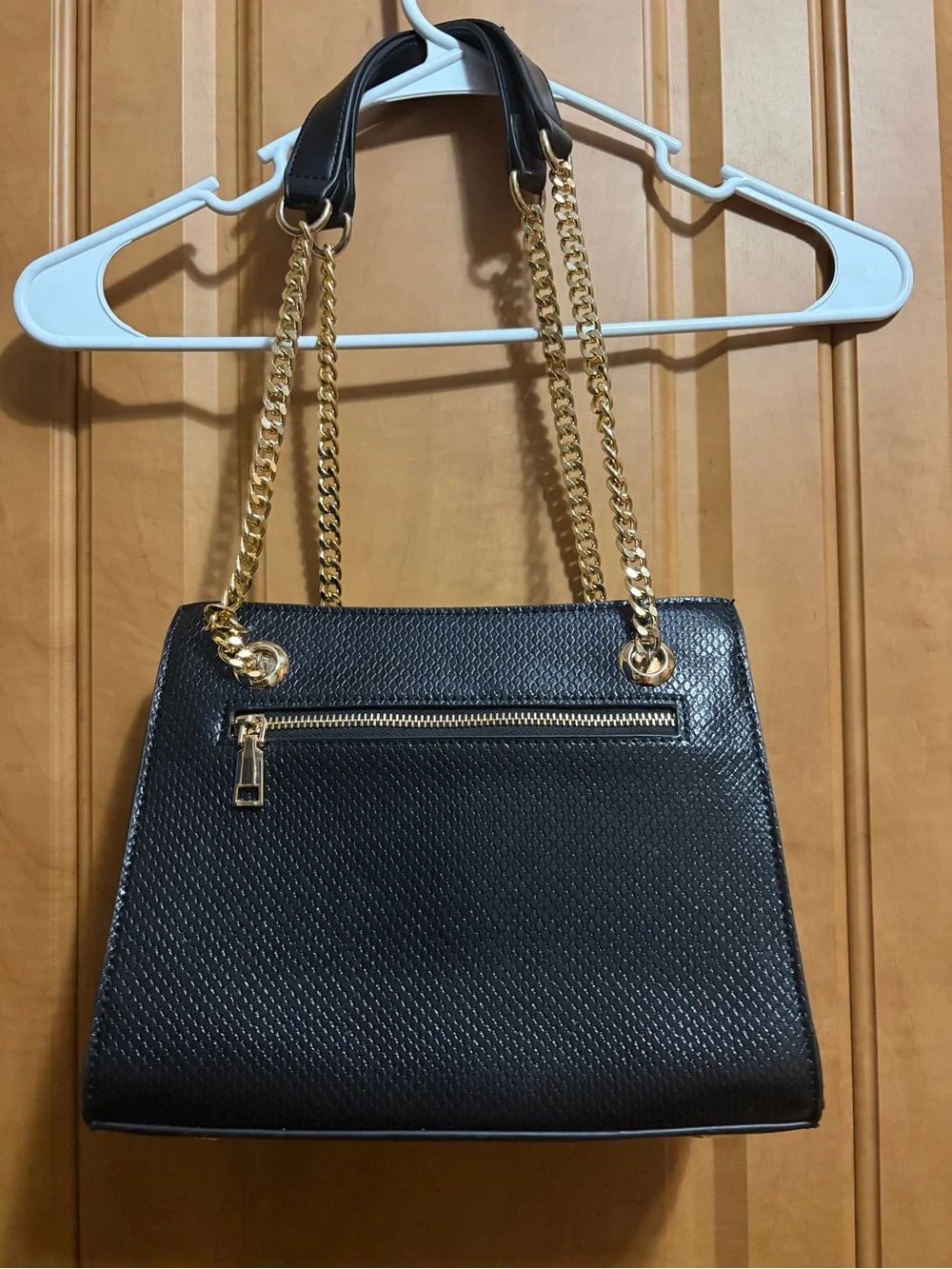 Miztique Classic Black Chain-Handle Women's Shoulder Bag